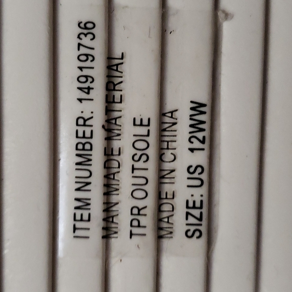 Women's gold  sandals - Picture 5 of 5